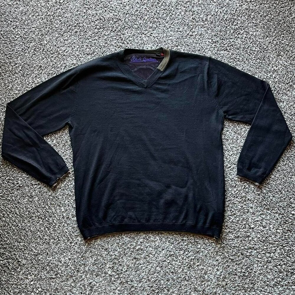 Robert Graham Black 100% Wool VNeck Sweater Men L Coastal Preppy Normcore Classy